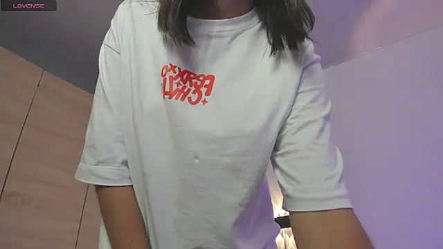 Snapshot of isabella_thomsonp chatting on 02/13/25, 11:26 isabella thomsonp online show from 02/13/25, 11:26