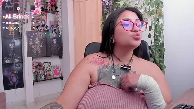  Ali Brinck  online show from 02/26/25, 07:05