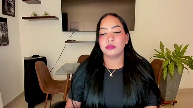 Snapshot of brunetenikole02 chatting on 09/25/25, 02:26 brunetenikole02 online show from 09/25/25, 02:26