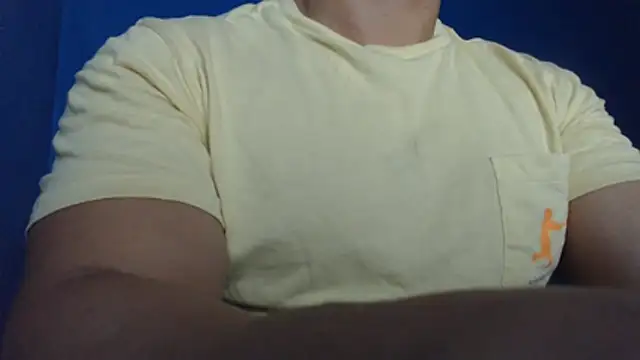 Snapshot of alex_blu chatting on 07/06/26, 05:04 alex blu online show from 07/06/26, 05:04