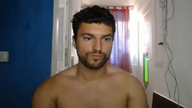 Snapshot of alex_blu chatting on 07/20/26, 10:39 alex blu online show from 07/20/26, 10:39