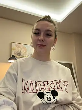 Snapshot of Janeee chatting on 12/18/24, 05:15 Janeee online show from 12/18/24, 05:15