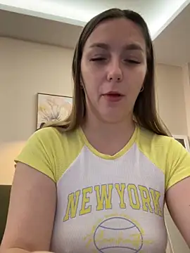 Snapshot of Janeee chatting on 01/03/25, 05:28 Janeee online show from 01/03/25, 05:28