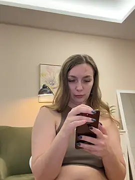 Snapshot of Janeee chatting on 01/03/25, 01:25 Janeee online show from 01/03/25, 01:25