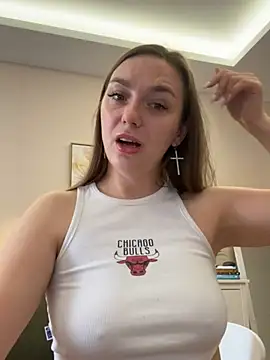 Snapshot of Janeee chatting on 02/11/25, 08:05 Janeee online show from 02/11/25, 08:05