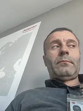 Snapshot of muscularsexy chatting on 07/15/26, 07:24 muscularsexy online show from 07/15/26, 07:24
