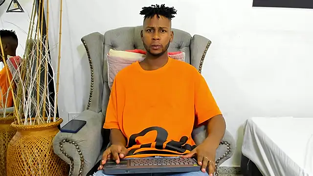 santhi lee online show from 03/08/25, 02:34