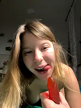 kimczii online show from 11/20/25, 07:08