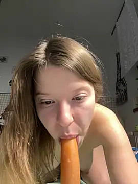 kimczii online show from 04/16/26, 06:14