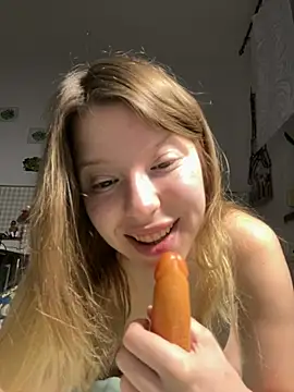 kimczii online show from 04/27/26, 06:22