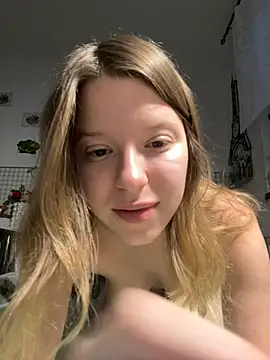 Snapshot of kimczii chatting on 05/22/26, 06:31 kimczii online show from 05/22/26, 06:31
