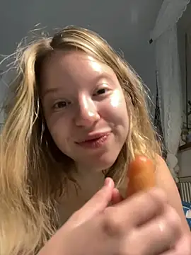 kimczii online show from 07/07/26, 06:16