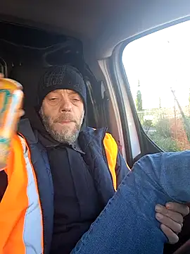 Snapshot of eddouxxx78 chatting on 01/13/25, 11:41 eddouxxx78 online show from 01/13/25, 11:41