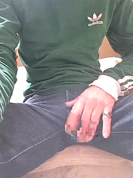 Snapshot of eddouxxx78 chatting on 09/20/25, 08:04 eddouxxx78 online show from 09/20/25, 08:04