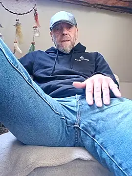 Snapshot of eddouxxx78 chatting on 10/04/25, 09:18 eddouxxx78 online show from 10/04/25, 09:18