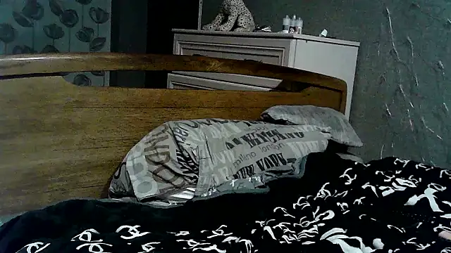 explored romantic online show from 02/03/25, 04:31