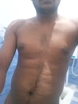 Snapshot of Itsdesi_boy chatting on 04/08/26, 04:18 Itsdesi boy online show from 04/08/26, 04:18