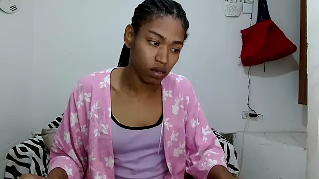 angelamarie1 online show from 04/20/26, 01:03