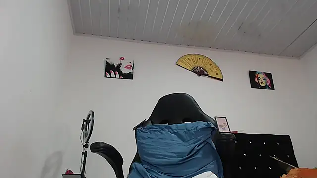 pamelabigcock69 online show from 04/21/26, 02:01