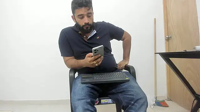 isearchcompany online show from 11/17/25, 08:47