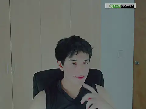 Snapshot of ZHALEM chatting on 11/17/25, 01:22 ZHALEM online show from 11/17/25, 01:22