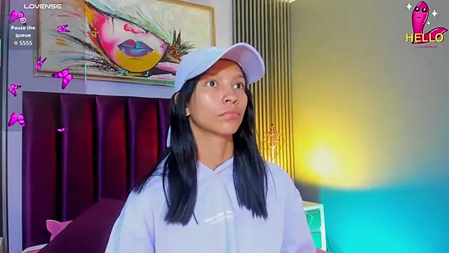 LauraAristizabal online show from 02/03/26, 12:43