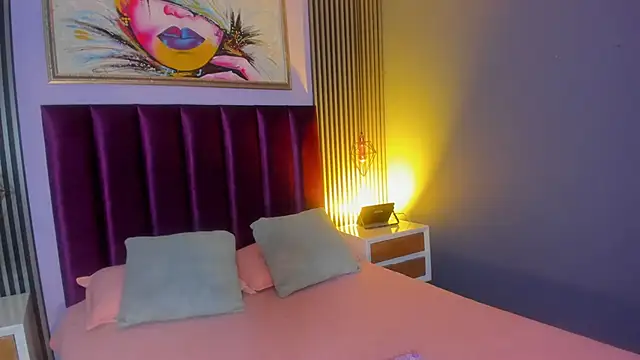 LauraAristizabal online show from 04/02/26, 12:47