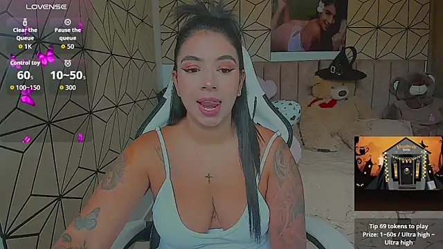 vane lopez  online show from 10/18/25, 05:25