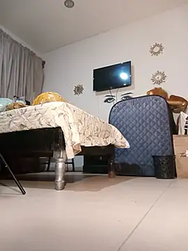 MINI Petite online show from 06/12/26, 04:55