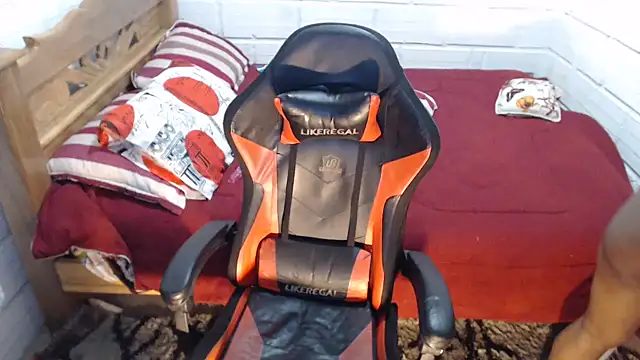 sexyjustin202 online show from 12/20/24, 10:00