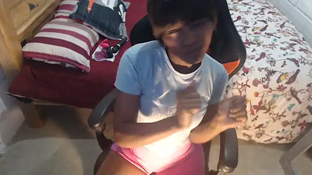 sexyjustin202 online show from 10/10/25, 11:59