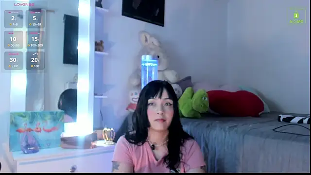 miaa-lee online show from 11/20/25, 01:55