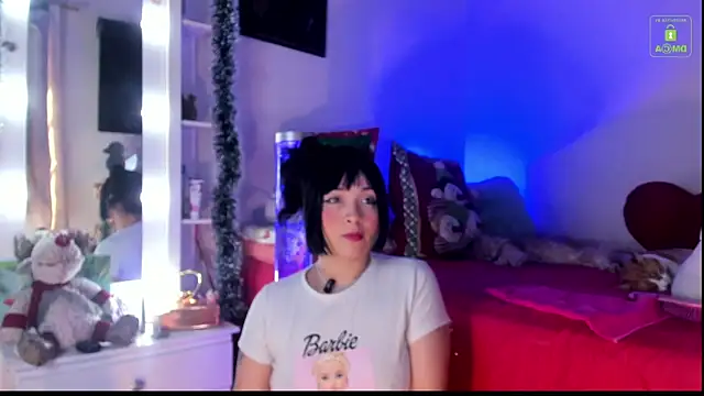 miaa-lee online show from 12/14/25, 05:51