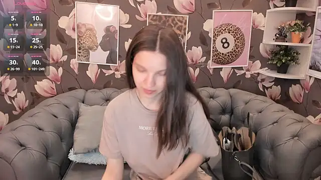 MelaniGrand online show from 06/14/26, 08:16