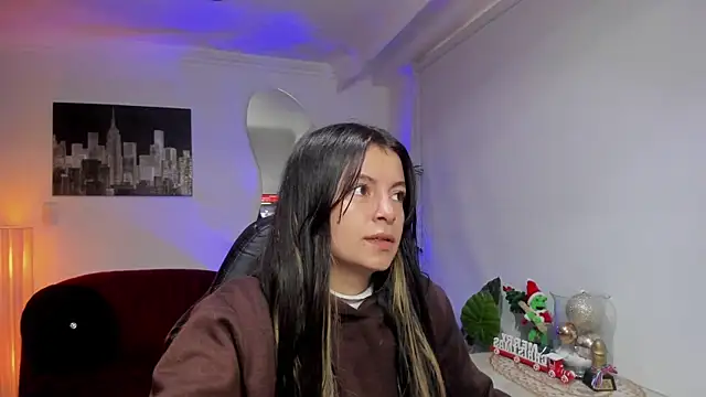 Meghan320 online show from 12/18/25, 11:49