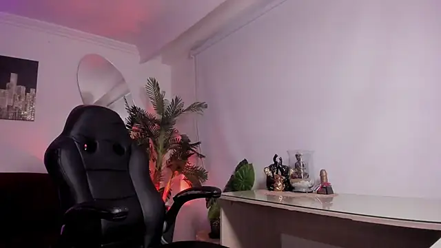 Meghan320 online show from 01/13/26, 11:37