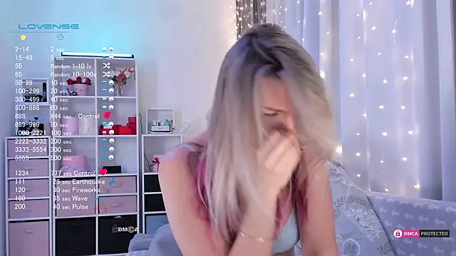 Karamelsw  online show from 02/18/25, 11:52