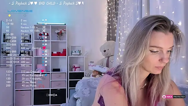 Karamelsw  online show from 02/21/25, 12:05