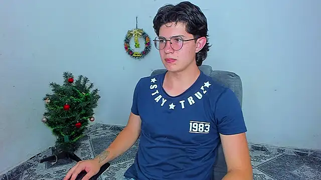 Snapshot of patrik_027 chatting on 12/28/24, 07:11 patrik 027 online show from 12/28/24, 07:11