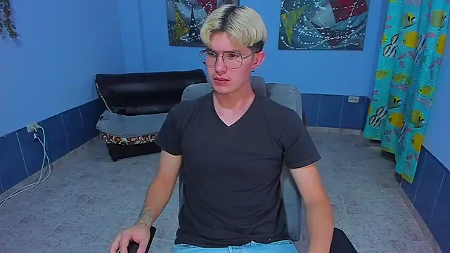 patrik 027 online show from 11/28/25, 06:49