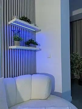 KirstieVegas online show from 02/20/26, 10:43