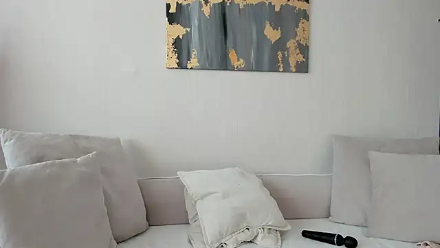 Snapshot of Mia_Callme chatting on 03/07/25, 12:45 Mia Callme online show from 03/07/25, 12:45