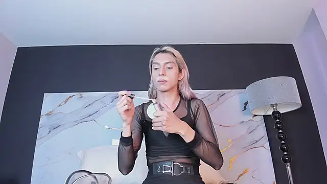 Victoria Badgal  online show from 02/24/25, 02:58