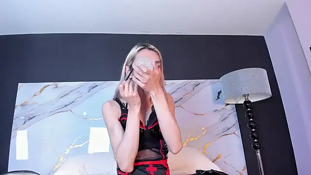 Victoria Badgal  online show from 02/25/25, 04:53