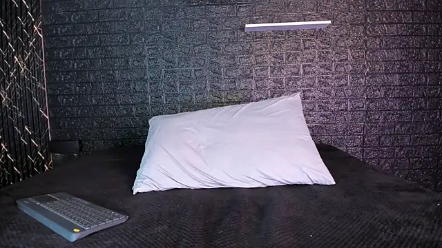 Victoria Badgal  online show from 10/02/25, 08:16