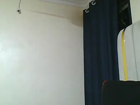 CuteJ online show from 03/21/25, 02:18