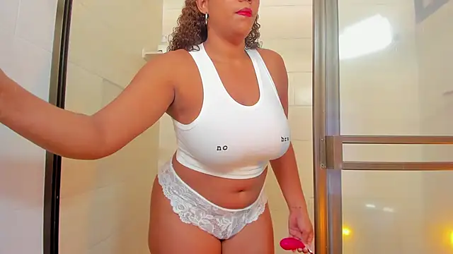 Aisharhodes00 online show from 11/12/25, 08:19