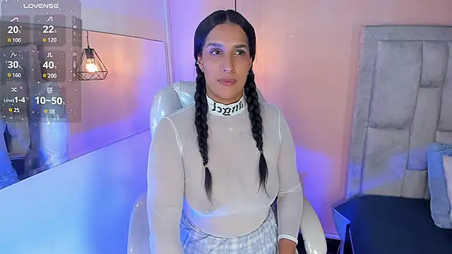 Stefhanyblow online show from 04/15/26, 08:31