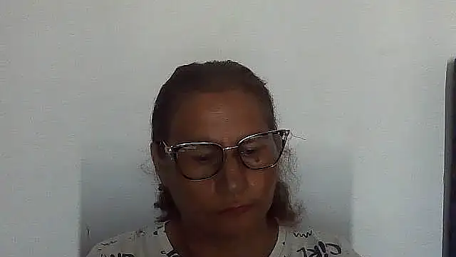 charrysexy1 online show from 11/12/25, 12:49