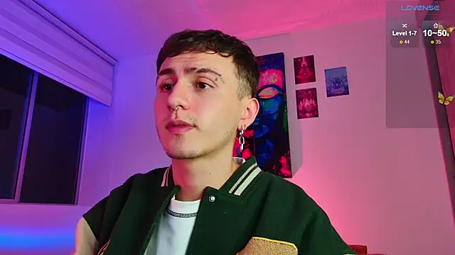 Snapshot of dimitri-bilak chatting on 11/20/25, 01:50 dimitri-bilak online show from 11/20/25, 01:50